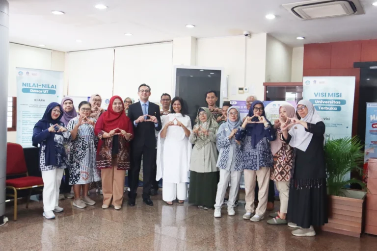 FKIP Universitas Terbuka Jajaki Kerja Sama Strategis dengan Asia Pacific University of Technology and Innovation (APU) Malasyia