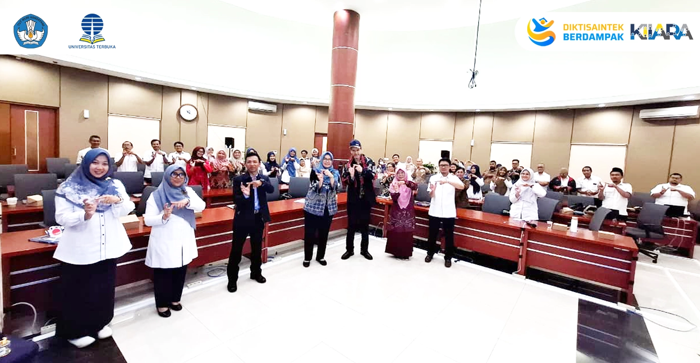 Studium Generale FKIP Universitas Terbuka: Unplugged Computational Thinking Meets Coloring Books
